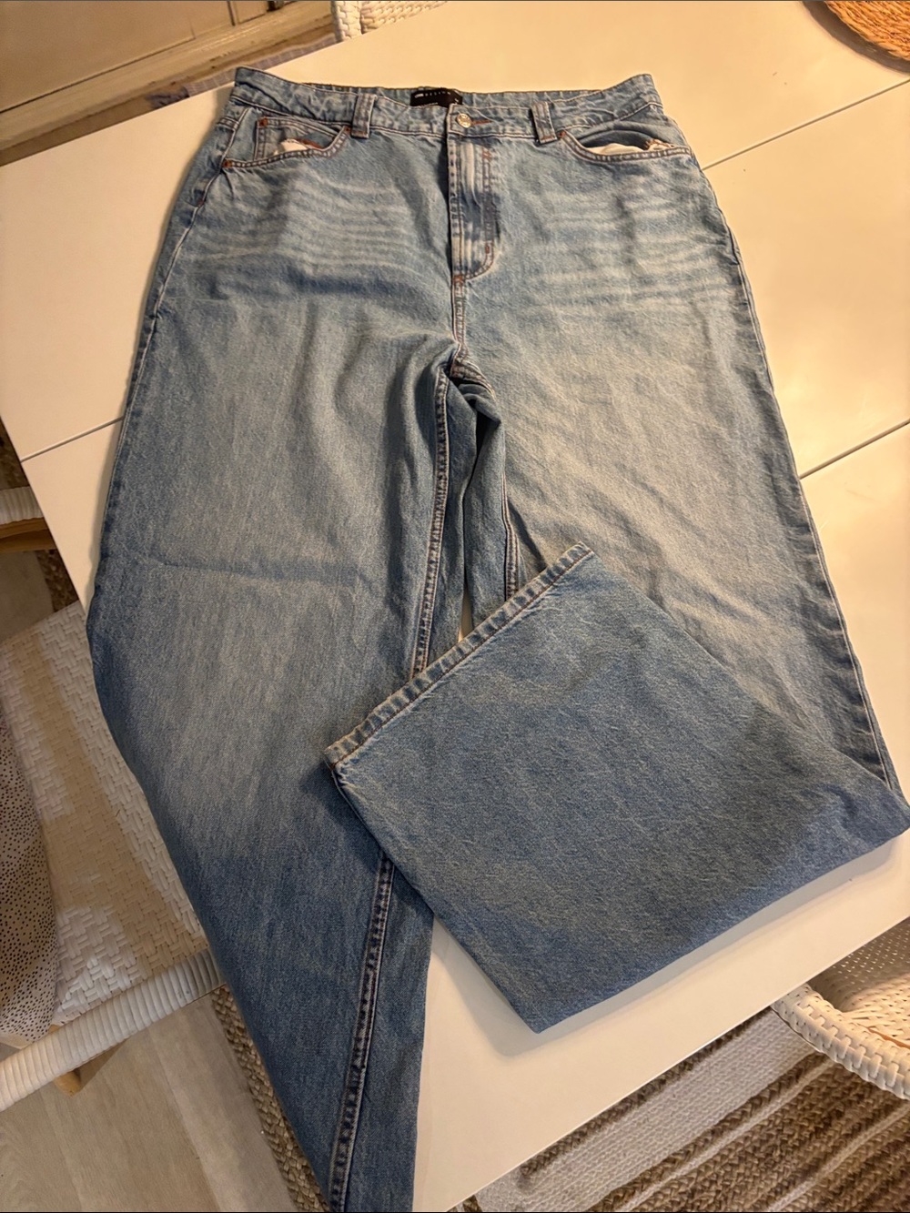 Relaxed Fit Men’s Jeans in Light Blue Denim